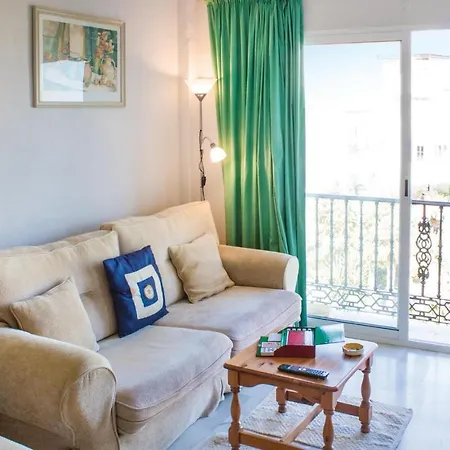 Appartamento Stunning In With Kitchen Mijas